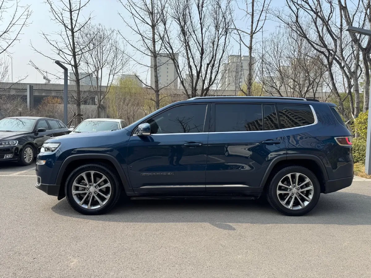 2018 Jeep Commander 2.0T 265HP L4 9AT,autocango,china used car exporter,china ev exporter,chinese used car exporter,chinese used ev exporter