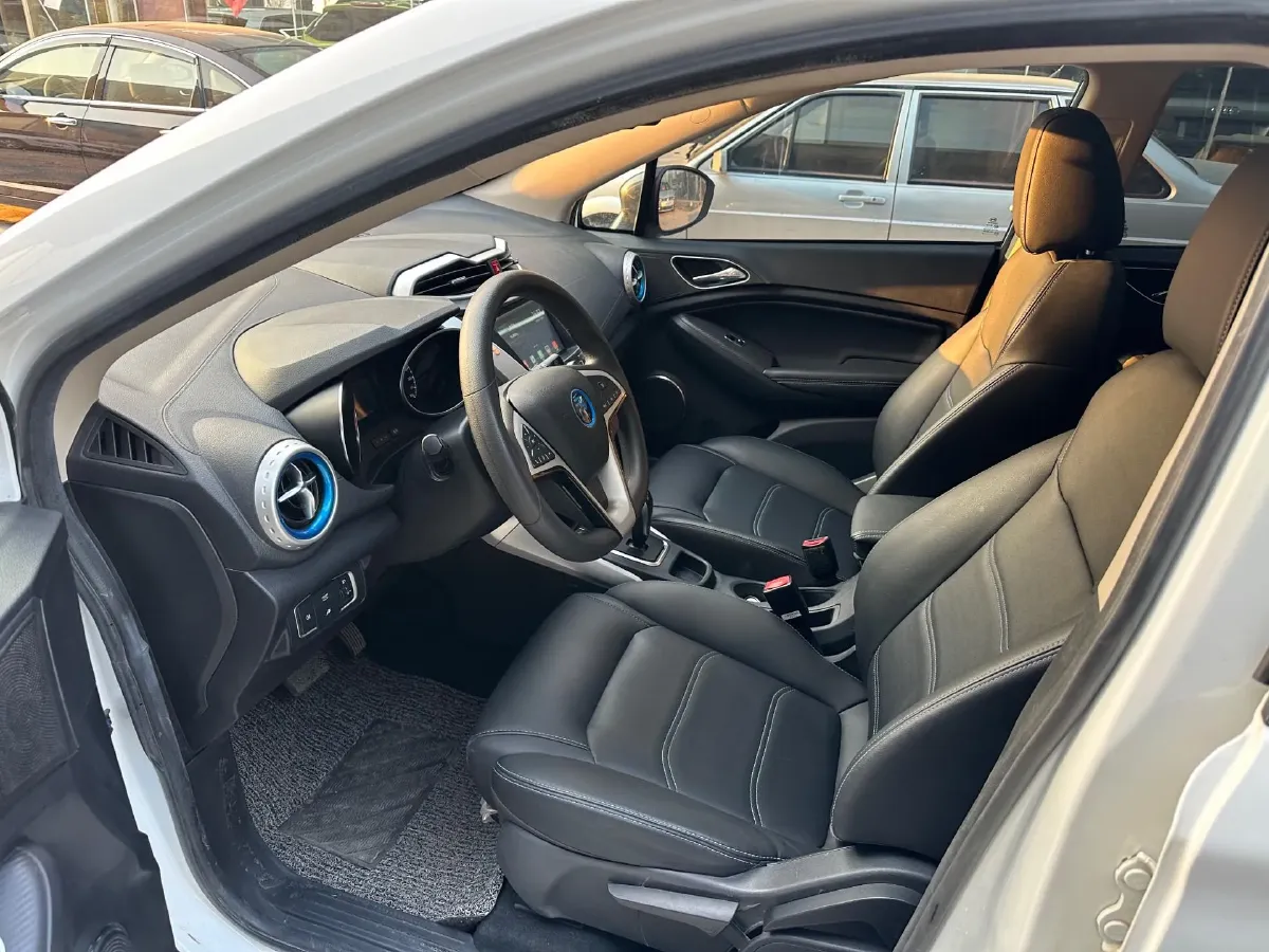 2019 BYD Yuan BEV 42KWH,autocango,china used car exporter,china ev exporter,chinese used car exporter,chinese used ev exporter