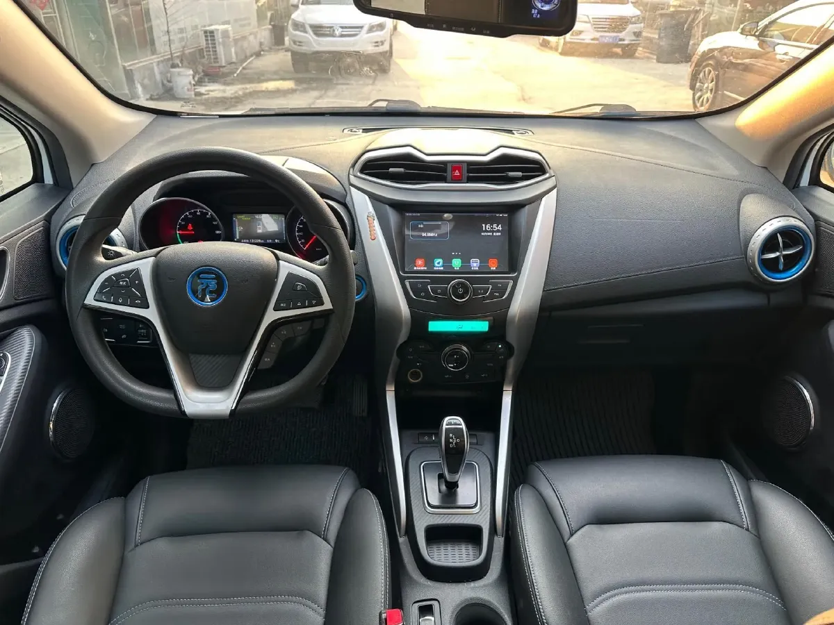 2019 BYD Yuan BEV 42KWH,autocango,china used car exporter,china ev exporter,chinese used car exporter,chinese used ev exporter