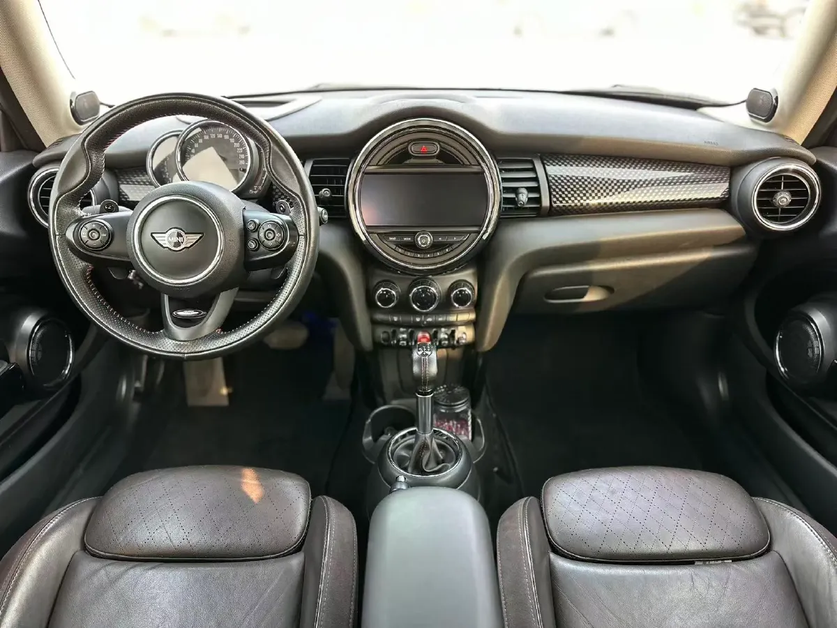 2017 MINI MINI 2.0T 192HP L4 6AT,autocango,china used car exporter,china ev exporter,chinese used car exporter,chinese used ev exporter