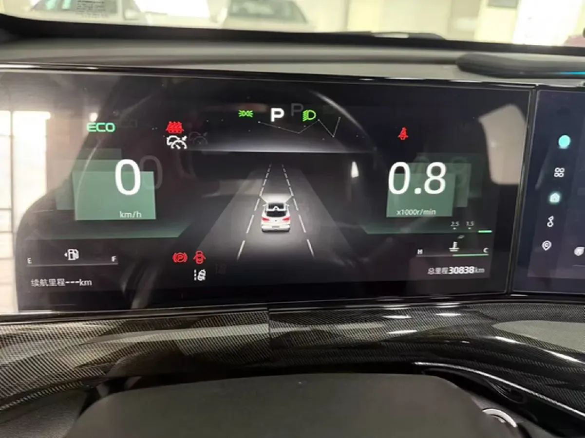 2022 ChangAn UNI-T 1.5T 188HP L4 7DCT,autocango,china used car exporter,china ev exporter,chinese used car exporter,chinese used ev exporter