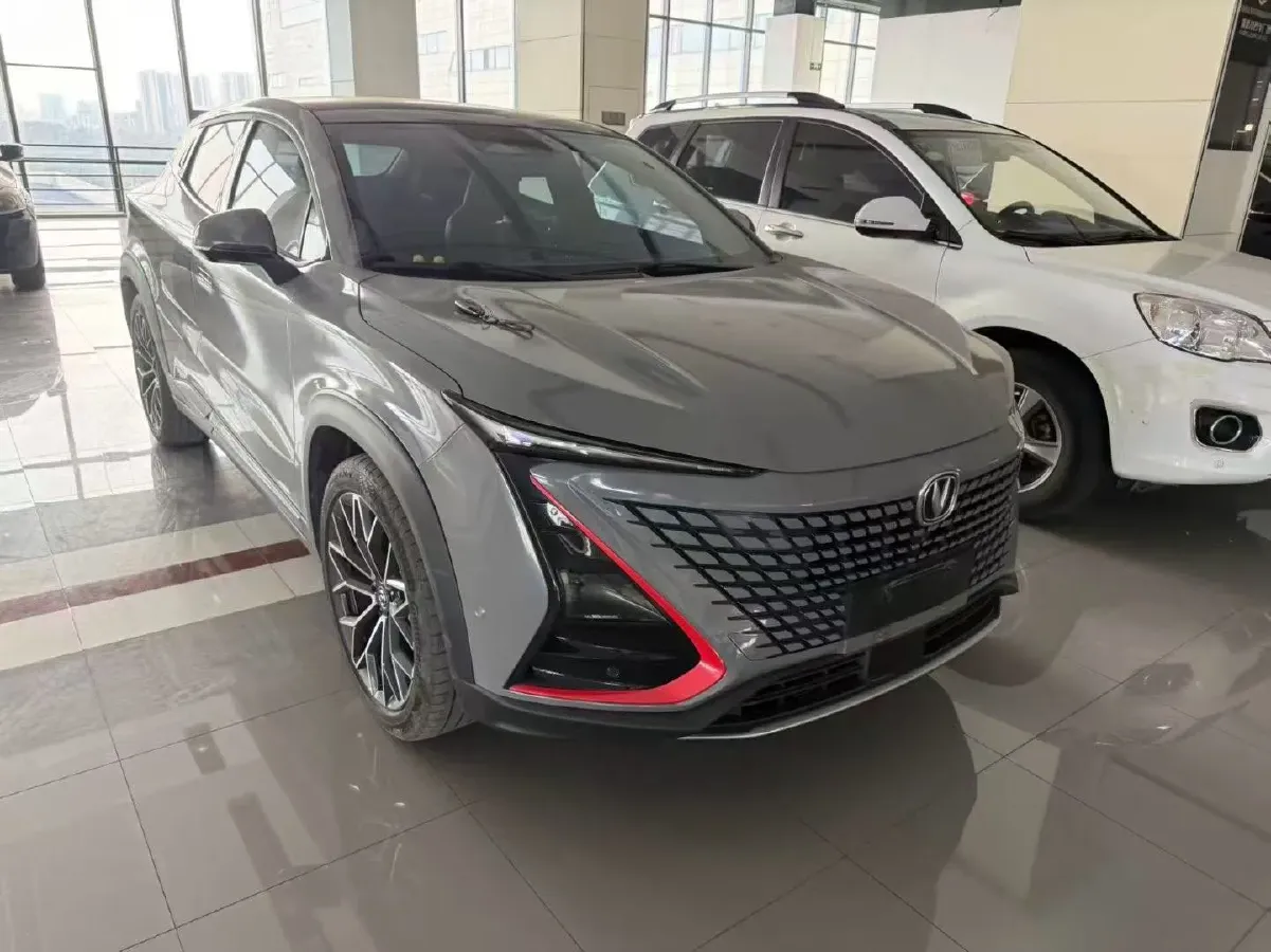 2022 ChangAn UNI-T 1.5T 188HP L4 7DCT,autocango,china used car exporter,china ev exporter,chinese used car exporter,chinese used ev exporter