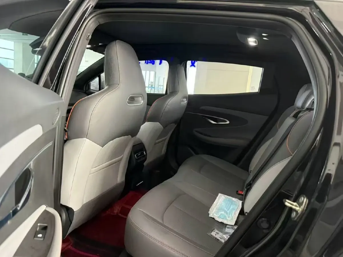 2022 ChangAn UNI-T 1.5T 188HP L4 7DCT,autocango,china used car exporter,china ev exporter,chinese used car exporter,chinese used ev exporter