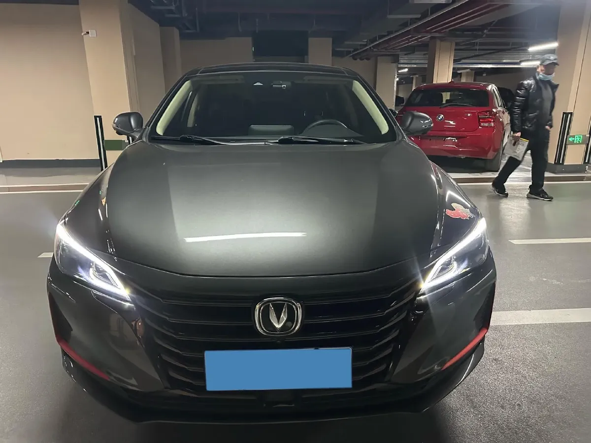2021 ChangAn Raeton CC 1.5T 180HP L4 7DCT,autocango,china used car exporter,china ev exporter,chinese used car exporter,chinese used ev exporter