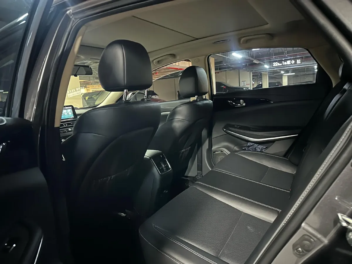 2021 ChangAn Raeton CC 1.5T 180HP L4 7DCT,autocango,china used car exporter,china ev exporter,chinese used car exporter,chinese used ev exporter