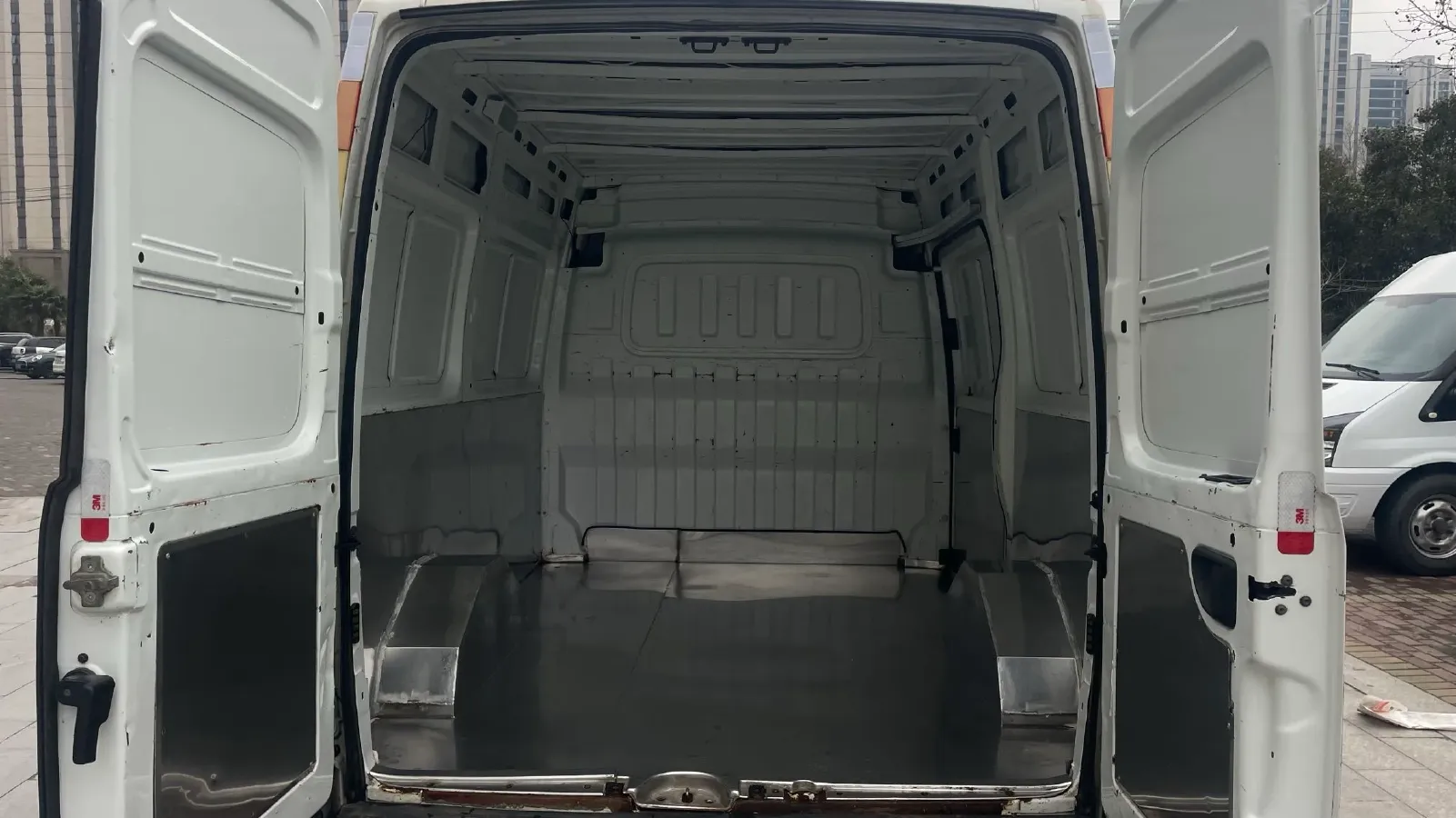 2020 Golden Dragon Sea Lion 1.8L 133HP L4 5MT,autocango,china used car exporter,china ev exporter,chinese used car exporter,chinese used ev exporter