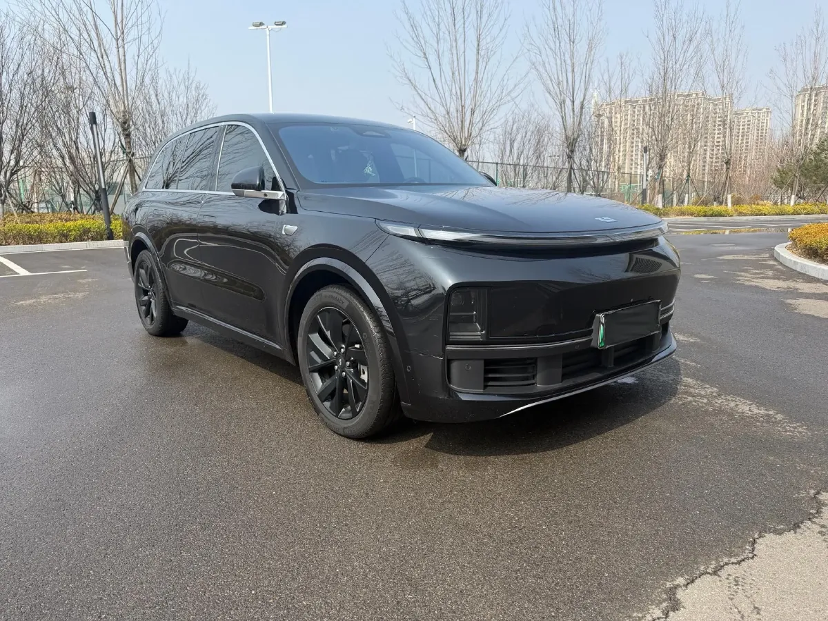 2023 Li L8 Range Extended 154HP REEV 40.9KWH,autocango,china used car exporter,china ev exporter,chinese used car exporter,chinese used ev exporter