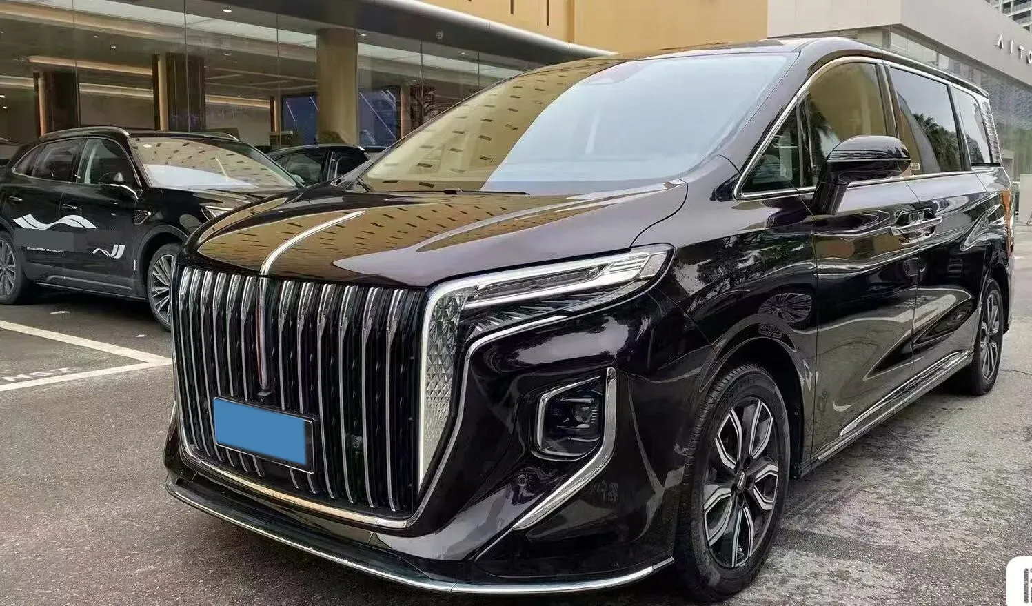 2023 HongQi HQ9 2.0T 252HP L4 8AT,autocango,china used car exporter,china ev exporter,chinese used car exporter,chinese used ev exporter