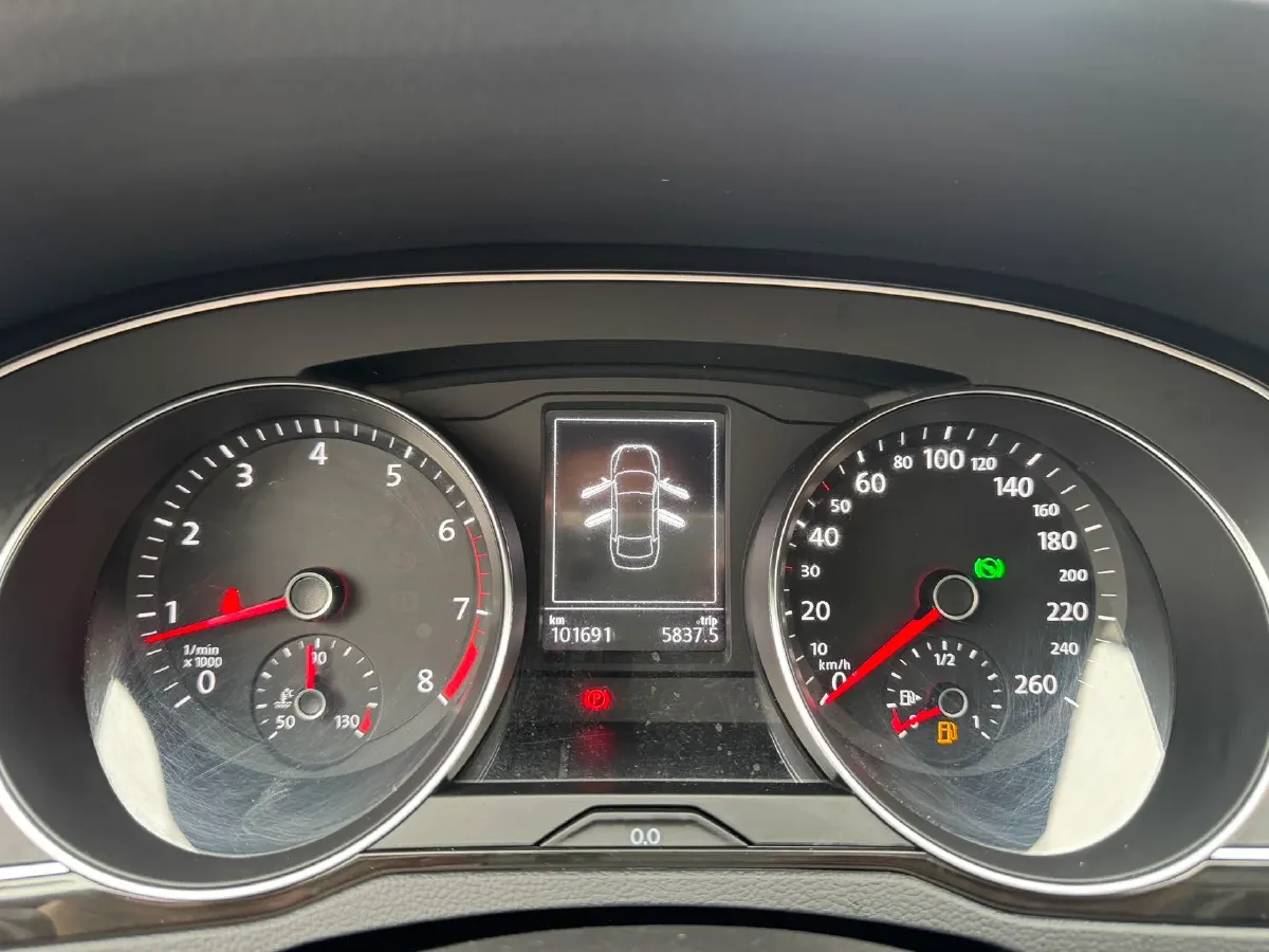 2018 Volkswagen Magotan 1.8T 180HP L4 7DCT,autocango,china used car exporter,china ev exporter,chinese used car exporter,chinese used ev exporter