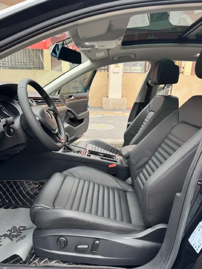 2018 Volkswagen Magotan 1.8T 180HP L4 7DCT,autocango,china used car exporter,china ev exporter,chinese used car exporter,chinese used ev exporter