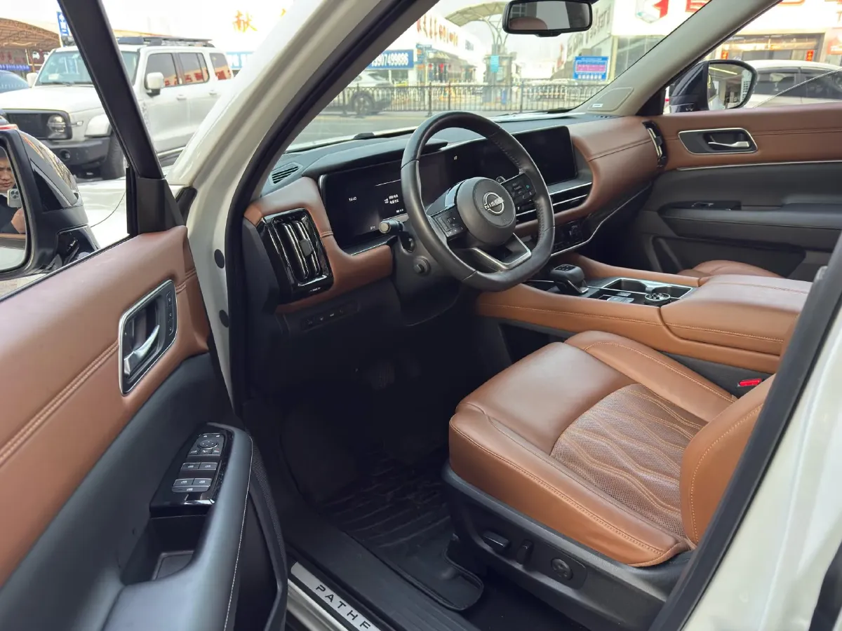 2024 Nissan Pathfinder 2.0T 252HP L4 9AT,autocango,china used car exporter,china ev exporter,chinese used car exporter,chinese used ev exporter