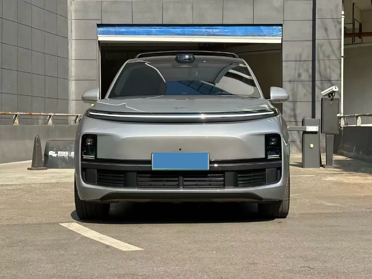 2024 Li L9 Range Extended 154HP REEV 52.3KWH,autocango,china used car exporter,china ev exporter,chinese used car exporter,chinese used ev exporter