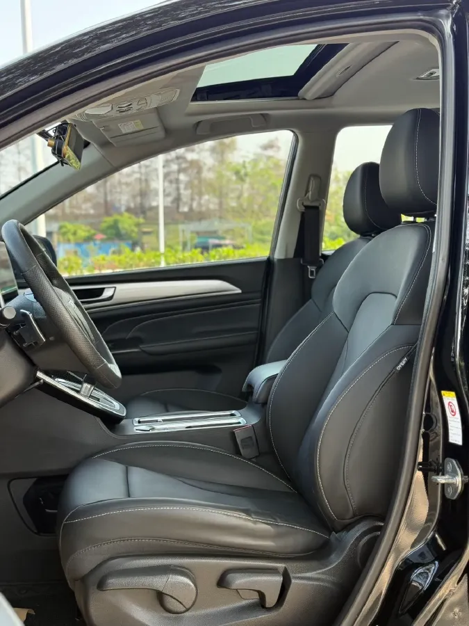 2022 Haval H6 1.5T 184HP L4 7DCT,autocango,china used car exporter,china ev exporter,chinese used car exporter,chinese used ev exporter