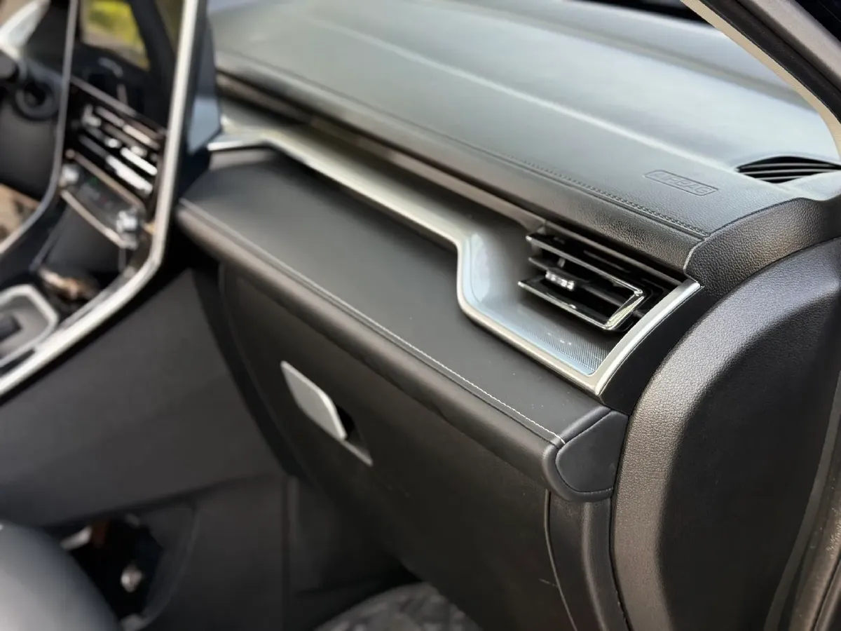 2022 Haval H6 1.5T 184HP L4 7DCT,autocango,china used car exporter,china ev exporter,chinese used car exporter,chinese used ev exporter