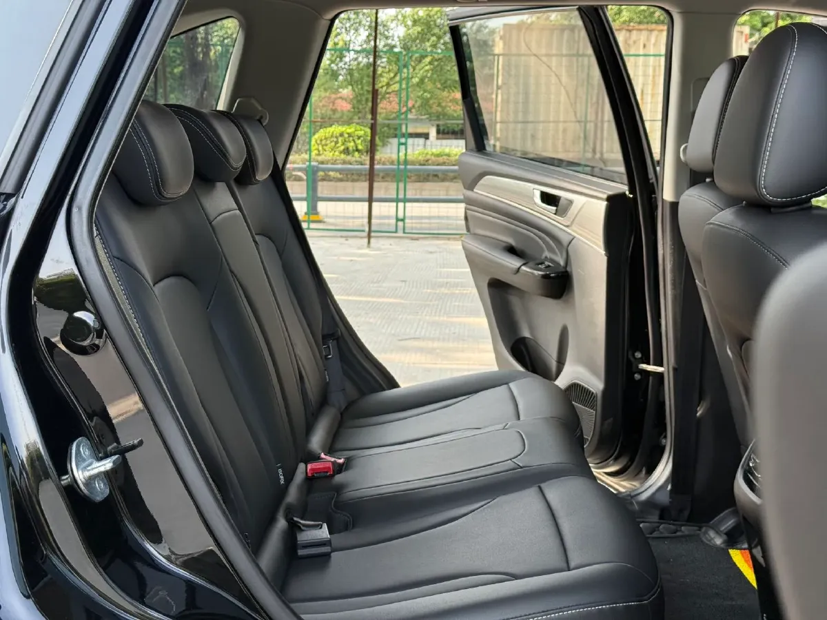 2022 Haval H6 1.5T 184HP L4 7DCT,autocango,china used car exporter,china ev exporter,chinese used car exporter,chinese used ev exporter