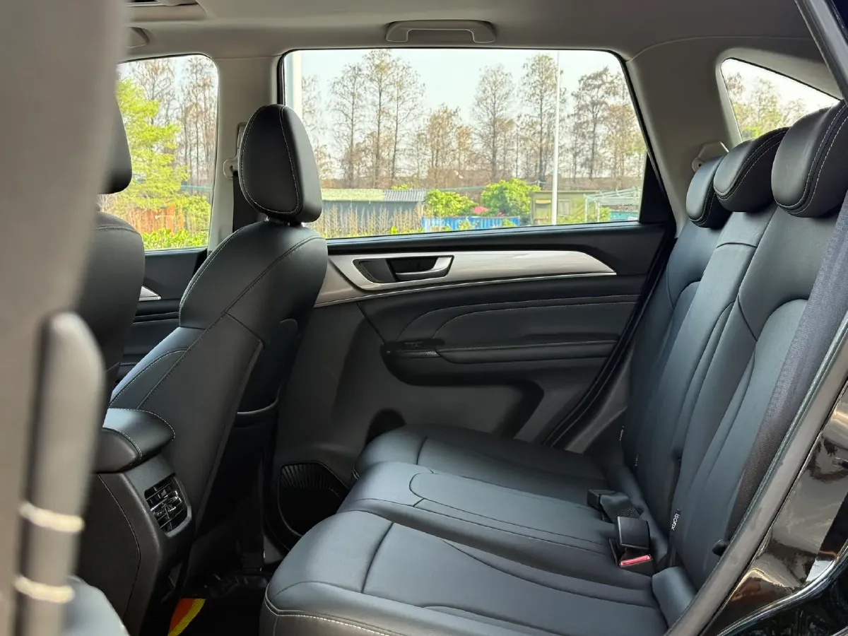 2022 Haval H6 1.5T 184HP L4 7DCT,autocango,china used car exporter,china ev exporter,chinese used car exporter,chinese used ev exporter