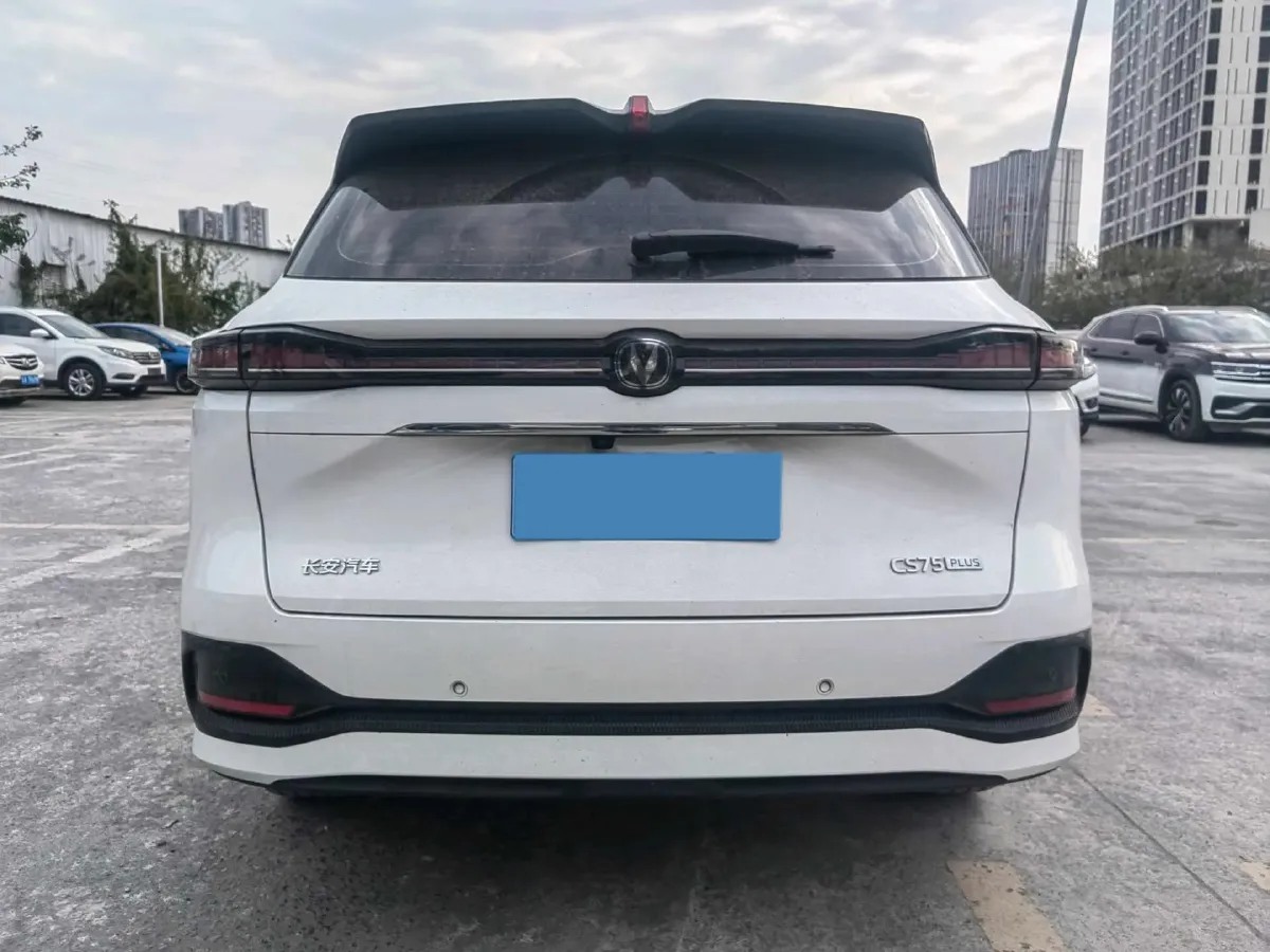 2025 ChangAn CS75 Plus 1.5T 192HP L4 8AT,autocango,china used car exporter,china ev exporter,chinese used car exporter,chinese used ev exporter