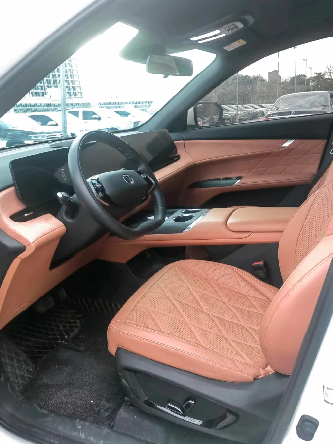 2025 ChangAn CS75 Plus 1.5T 192HP L4 8AT,autocango,china used car exporter,china ev exporter,chinese used car exporter,chinese used ev exporter