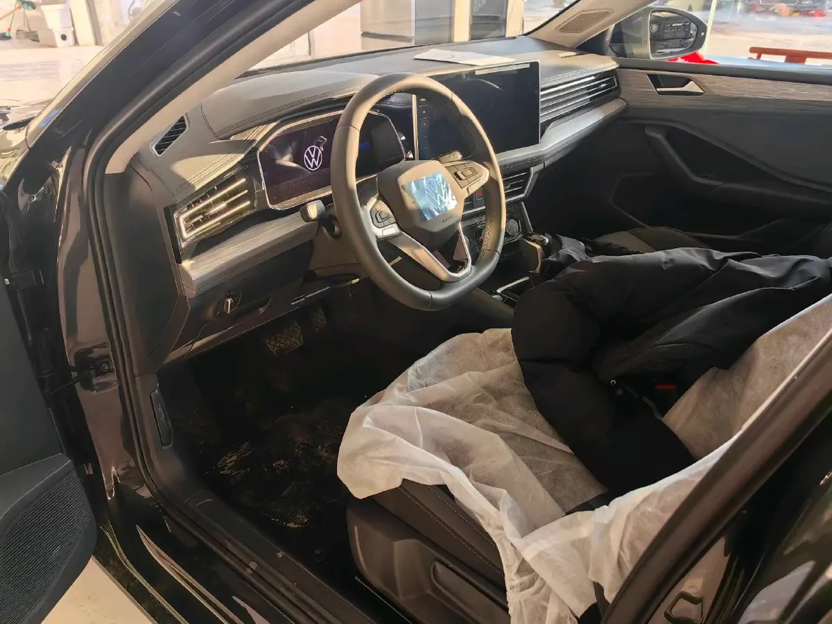 2026 Volkswagen Sagitar 1.5T 160HP L4 7DCT,autocango,china used car exporter,china ev exporter,chinese used car exporter,chinese used ev exporter