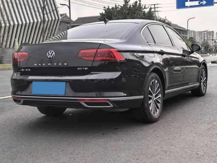 2020 Volkswagen Magotan 2.0T 186HP L4 7DCT,autocango,china used car exporter,china ev exporter,chinese used car exporter,chinese used ev exporter