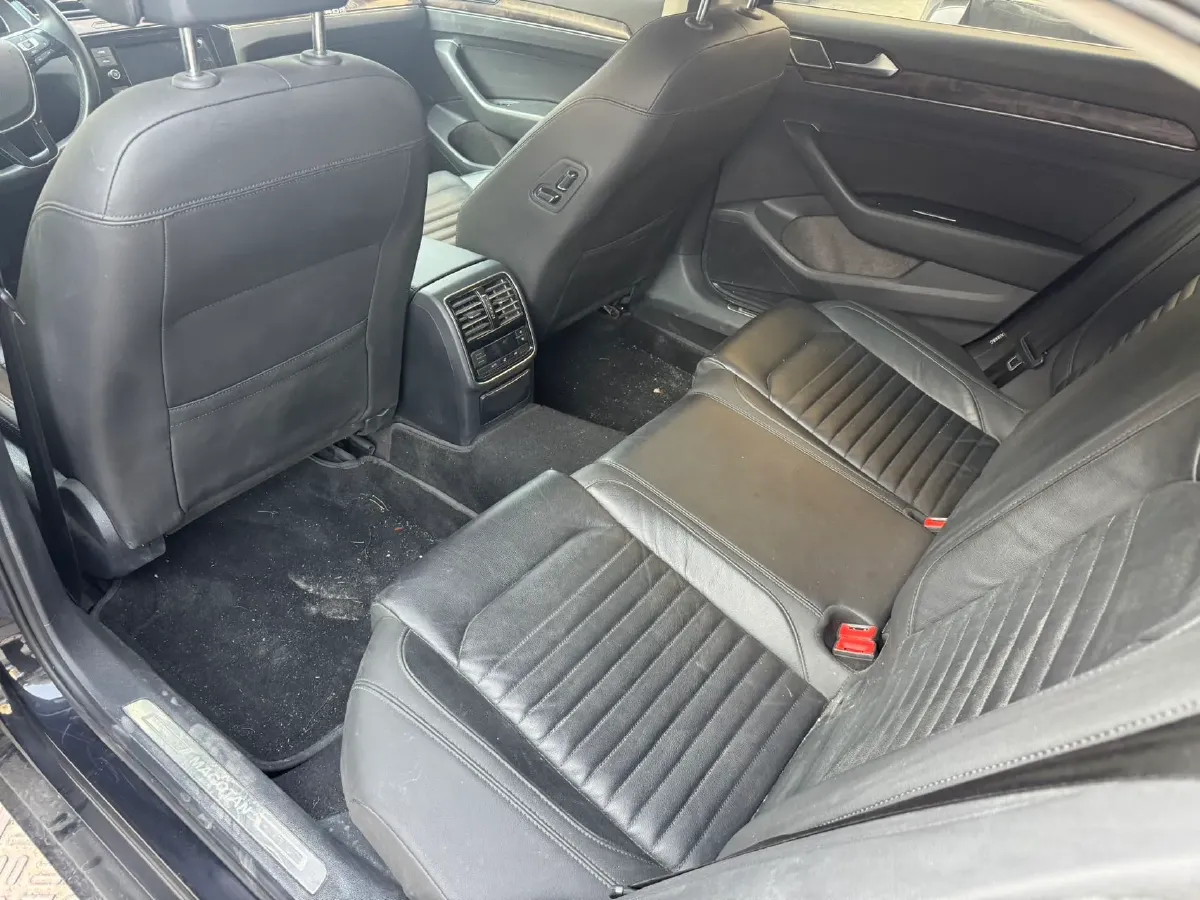 2019 Volkswagen Magotan 2.0T 186HP L4 7DCT,autocango,china used car exporter,china ev exporter,chinese used car exporter,chinese used ev exporter