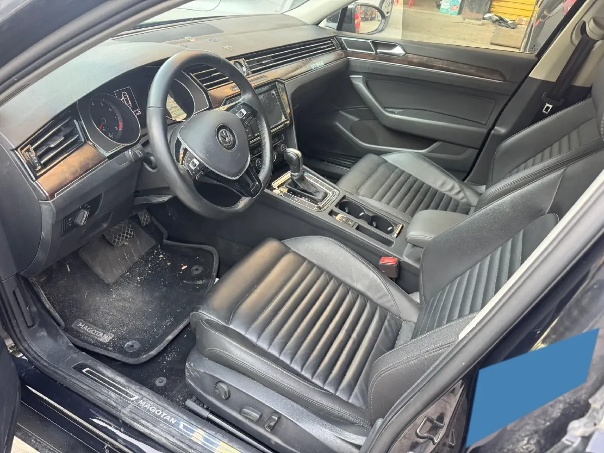 2019 Volkswagen Magotan 2.0T 186HP L4 7DCT,autocango,china used car exporter,china ev exporter,chinese used car exporter,chinese used ev exporter