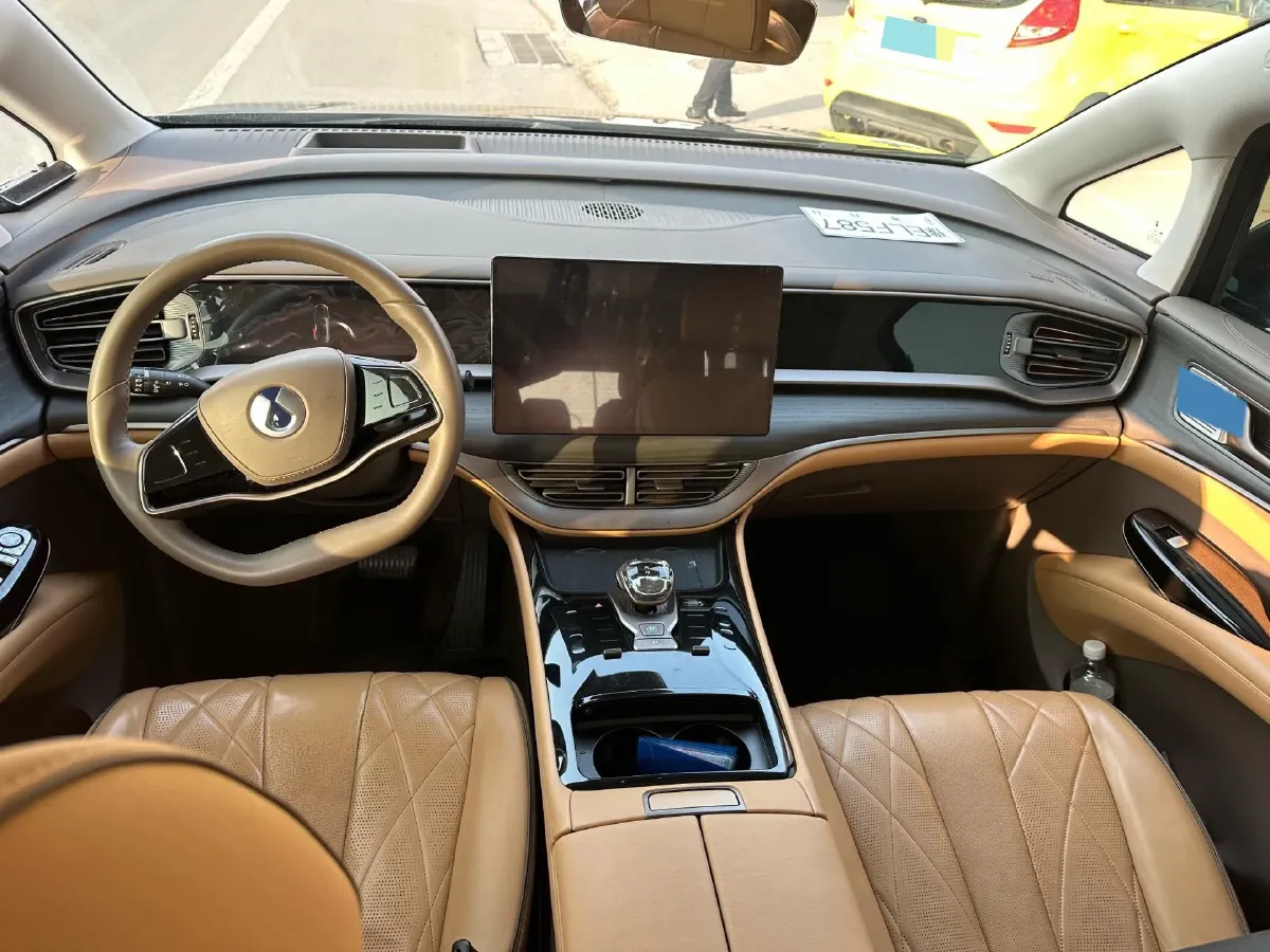 2022 Mercedes-Benz GLC Class 2.0T 197HP L4 9AT,autocango,china used car exporter,china ev exporter,chinese used car exporter,chinese used ev exporter