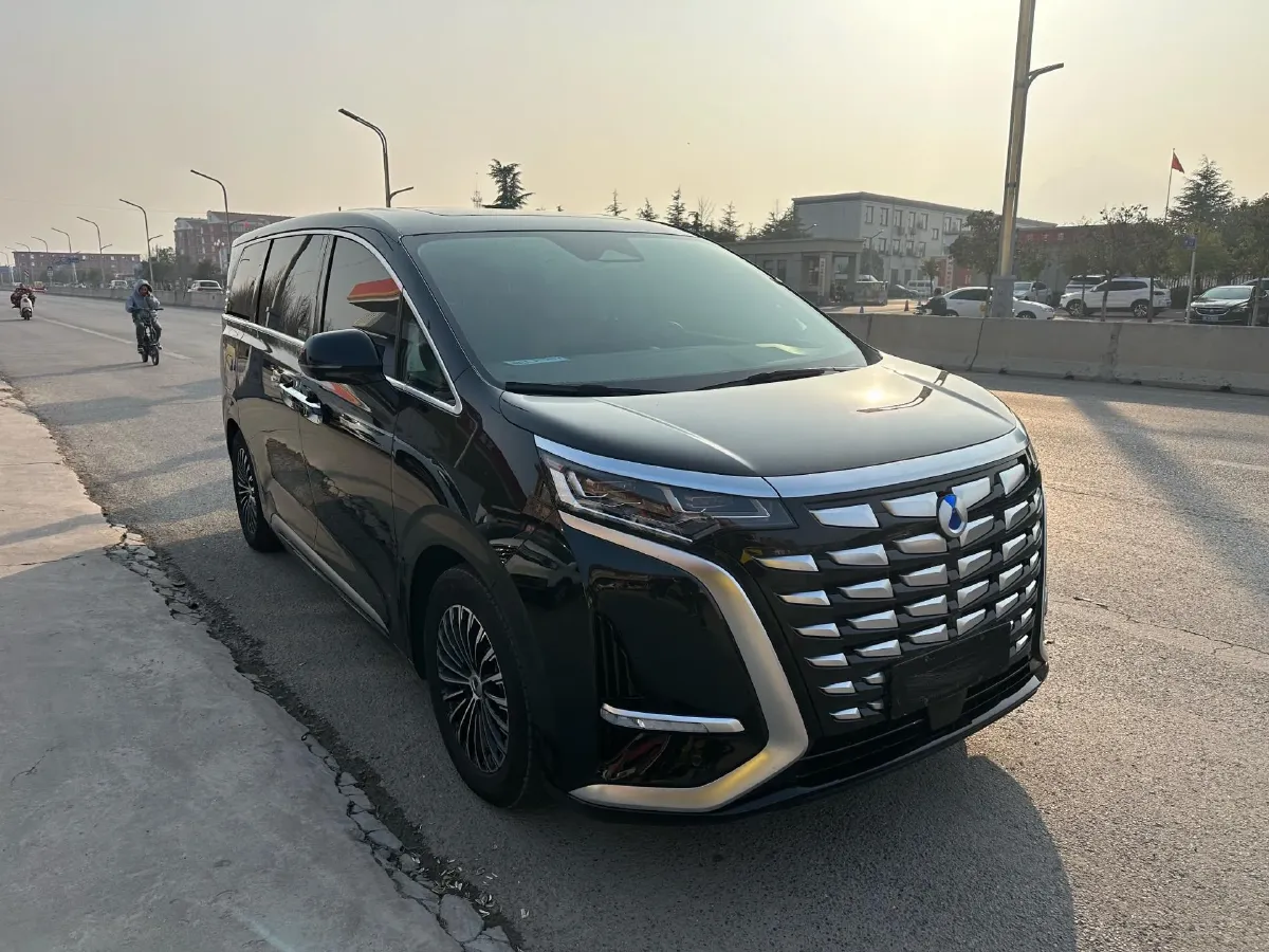 2022 Mercedes-Benz GLC Class 2.0T 197HP L4 9AT,autocango,china used car exporter,china ev exporter,chinese used car exporter,chinese used ev exporter