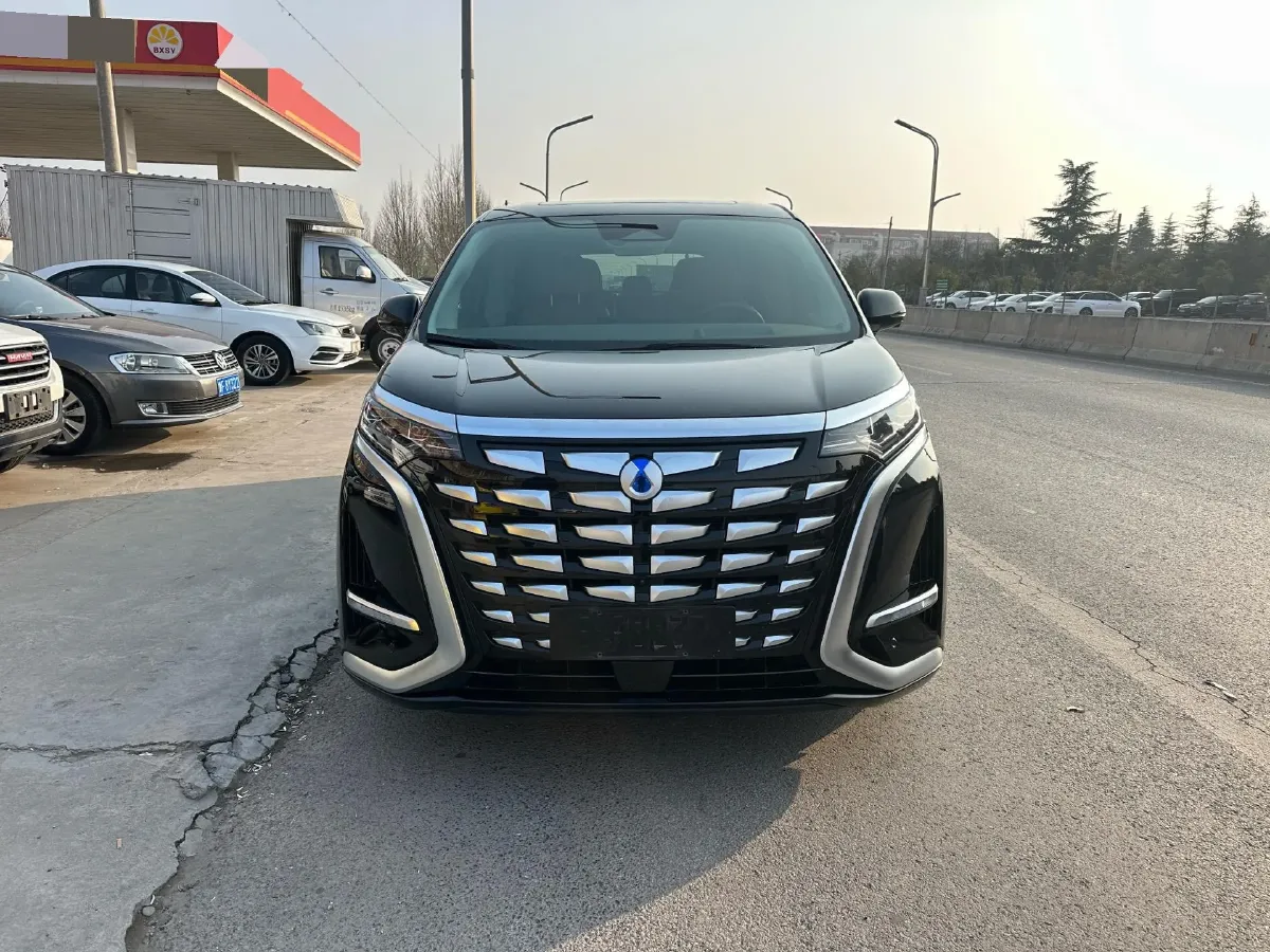 2022 Mercedes-Benz GLC Class 2.0T 197HP L4 9AT,autocango,china used car exporter,china ev exporter,chinese used car exporter,chinese used ev exporter