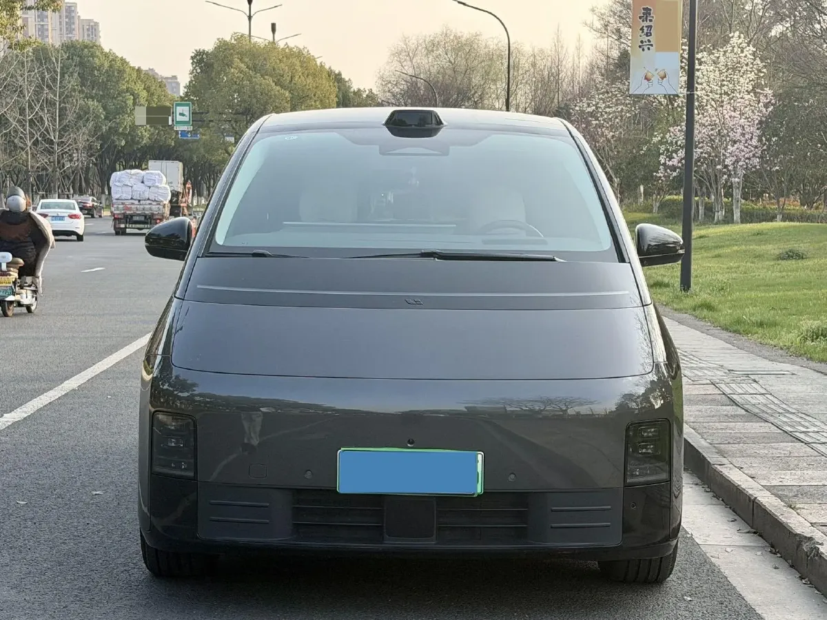 2024 Li MEGA BEV 102.7KWH,autocango,china used car exporter,china ev exporter,chinese used car exporter,chinese used ev exporter