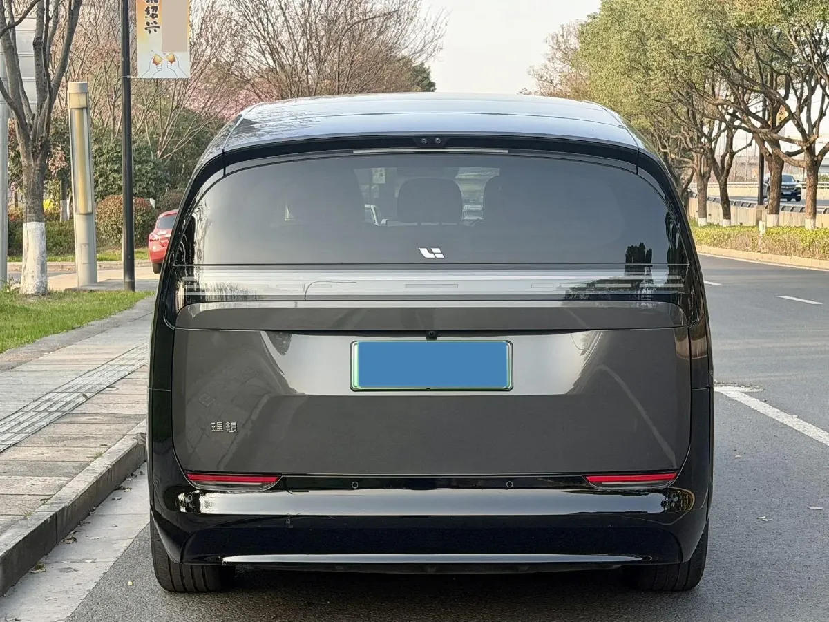 2024 Li MEGA BEV 102.7KWH,autocango,china used car exporter,china ev exporter,chinese used car exporter,chinese used ev exporter