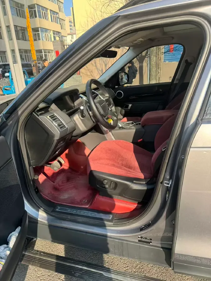 2024 Land Rover Discovery 3.0T 360HP L6 8AT,autocango,china used car exporter,china ev exporter,chinese used car exporter,chinese used ev exporter