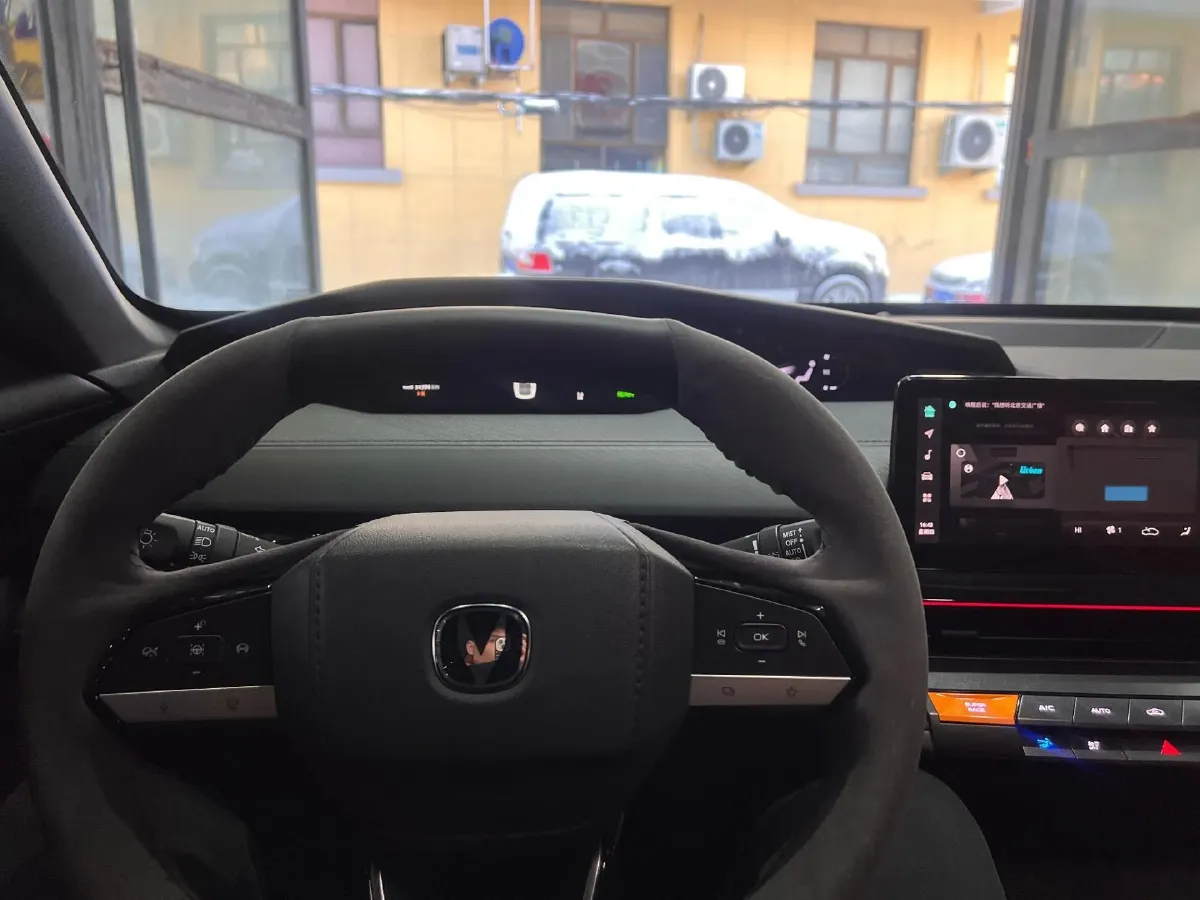 2023 ChangAn UNI-V iDD 1.5T 170HP L4 6TCT PHEV 18.4KWH,autocango,china used car exporter,china ev exporter,chinese used car exporter,chinese used ev exporter