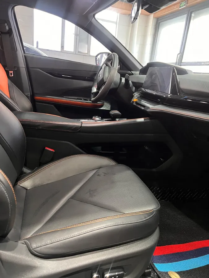 2023 ChangAn UNI-V iDD 1.5T 170HP L4 6TCT PHEV 18.4KWH,autocango,china used car exporter,china ev exporter,chinese used car exporter,chinese used ev exporter