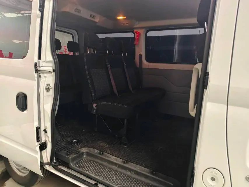 2021 MAXUS XinTu V80 2.0T 139HP L4 6MT,autocango,china used car exporter,china ev exporter,chinese used car exporter,chinese used ev exporter