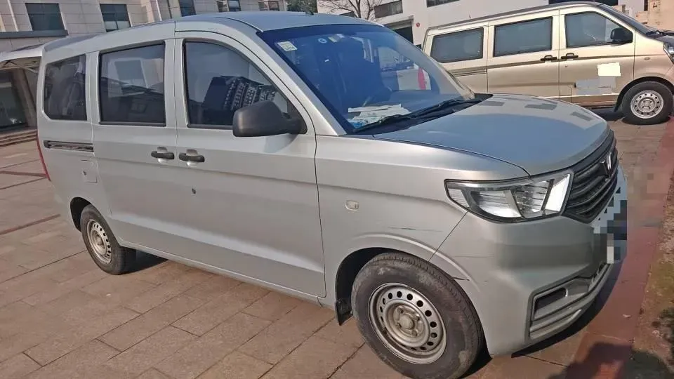 2022 JinBei Little Sea Lion X30 1.5L 102HP L4 5MT,autocango,china used car exporter,china ev exporter,chinese used car exporter,chinese used ev exporter