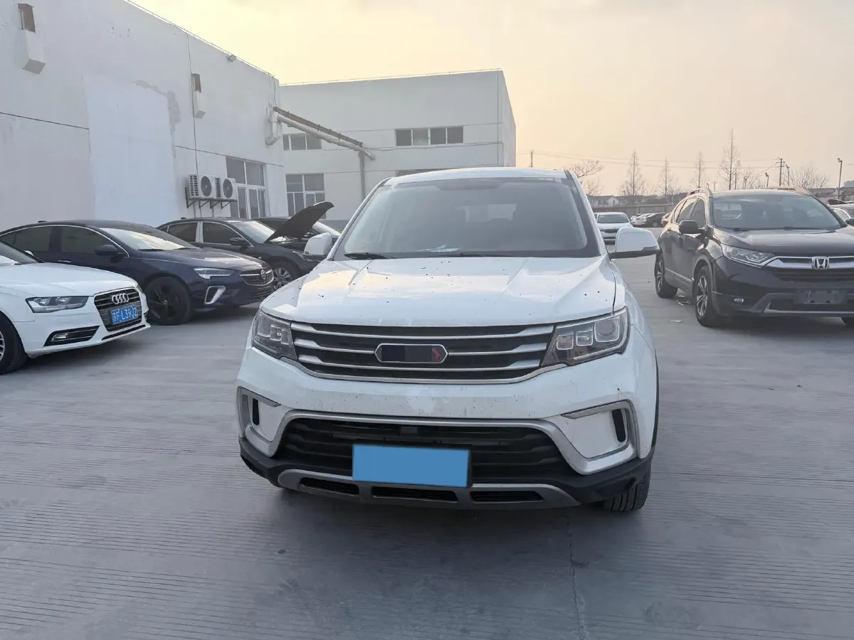 2022 Yema SiPaiKa 1.5L 109HP L4 5MT,autocango,china used car exporter,china ev exporter,chinese used car exporter,chinese used ev exporter