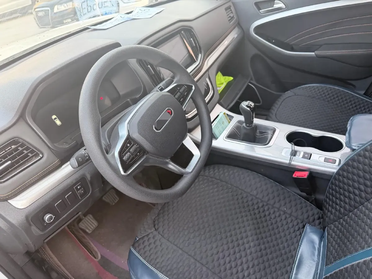 2022 Yema SiPaiKa 1.5L 109HP L4 5MT,autocango,china used car exporter,china ev exporter,chinese used car exporter,chinese used ev exporter