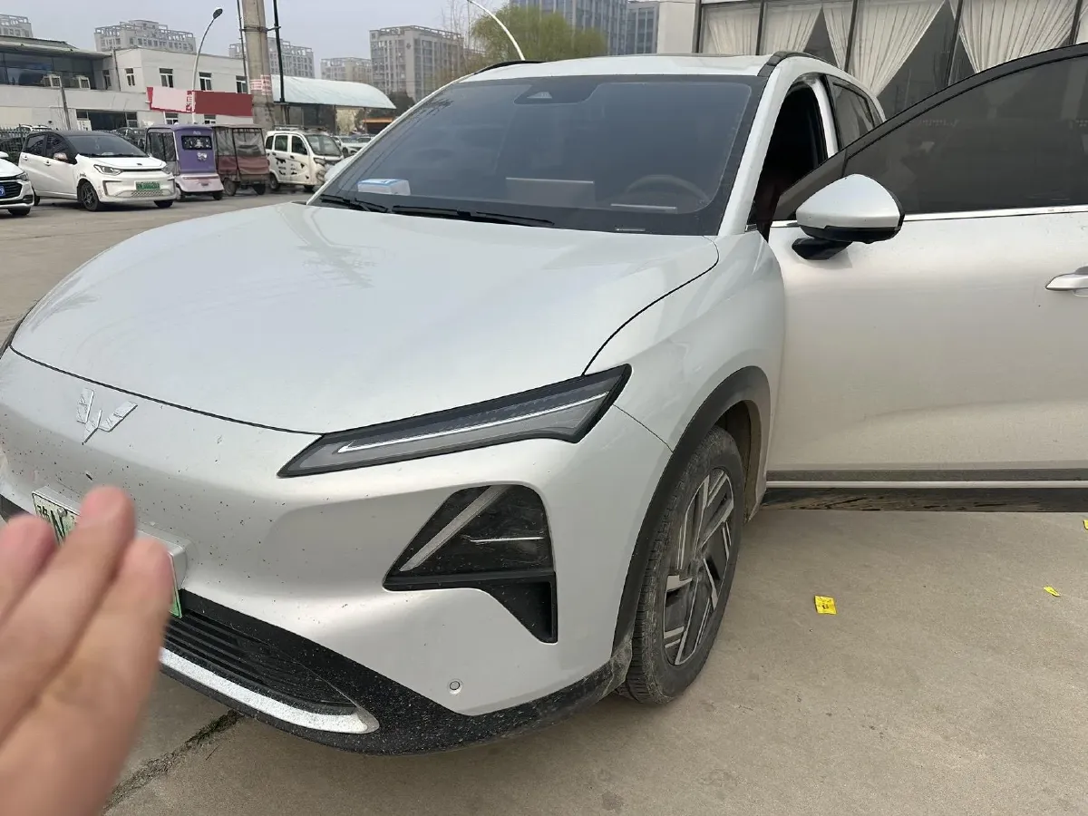 2024 WuLing XingGuangS 1.5L 106HP L4 E-CVT PHEV 20.5KWH,autocango,china used car exporter,china ev exporter,chinese used car exporter,chinese used ev exporter