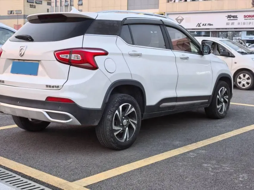 2017 BaoJun 510 1.5L 112HP L4 6MT,autocango,china used car exporter,china ev exporter,chinese used car exporter,chinese used ev exporter