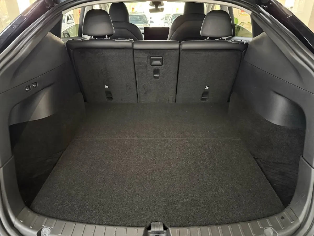 2024 Iveco OuSheng BEV 77.28KWH,autocango,china used car exporter,china ev exporter,chinese used car exporter,chinese used ev exporter