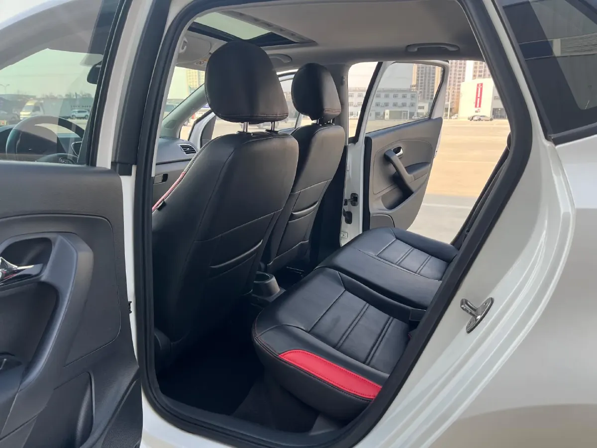 2016 Volkswagen Polo 1.6L 110HP L4 6AT,autocango,china used car exporter,china ev exporter,chinese used car exporter,chinese used ev exporter