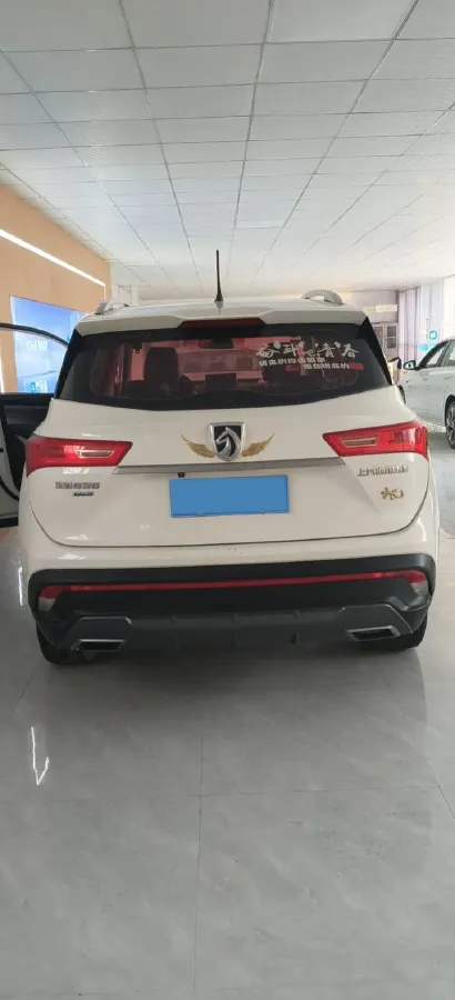 2018 BaoJun 530 1.5T 150HP L4 6MT,autocango,china used car exporter,china ev exporter,chinese used car exporter,chinese used ev exporter