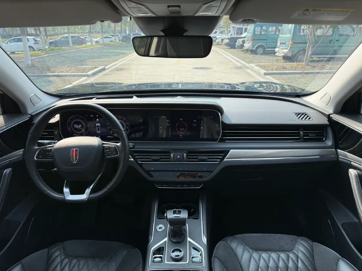 2022 HongQi HS5 2.0T 224HP L4 6AT,autocango,china used car exporter,china ev exporter,chinese used car exporter,chinese used ev exporter