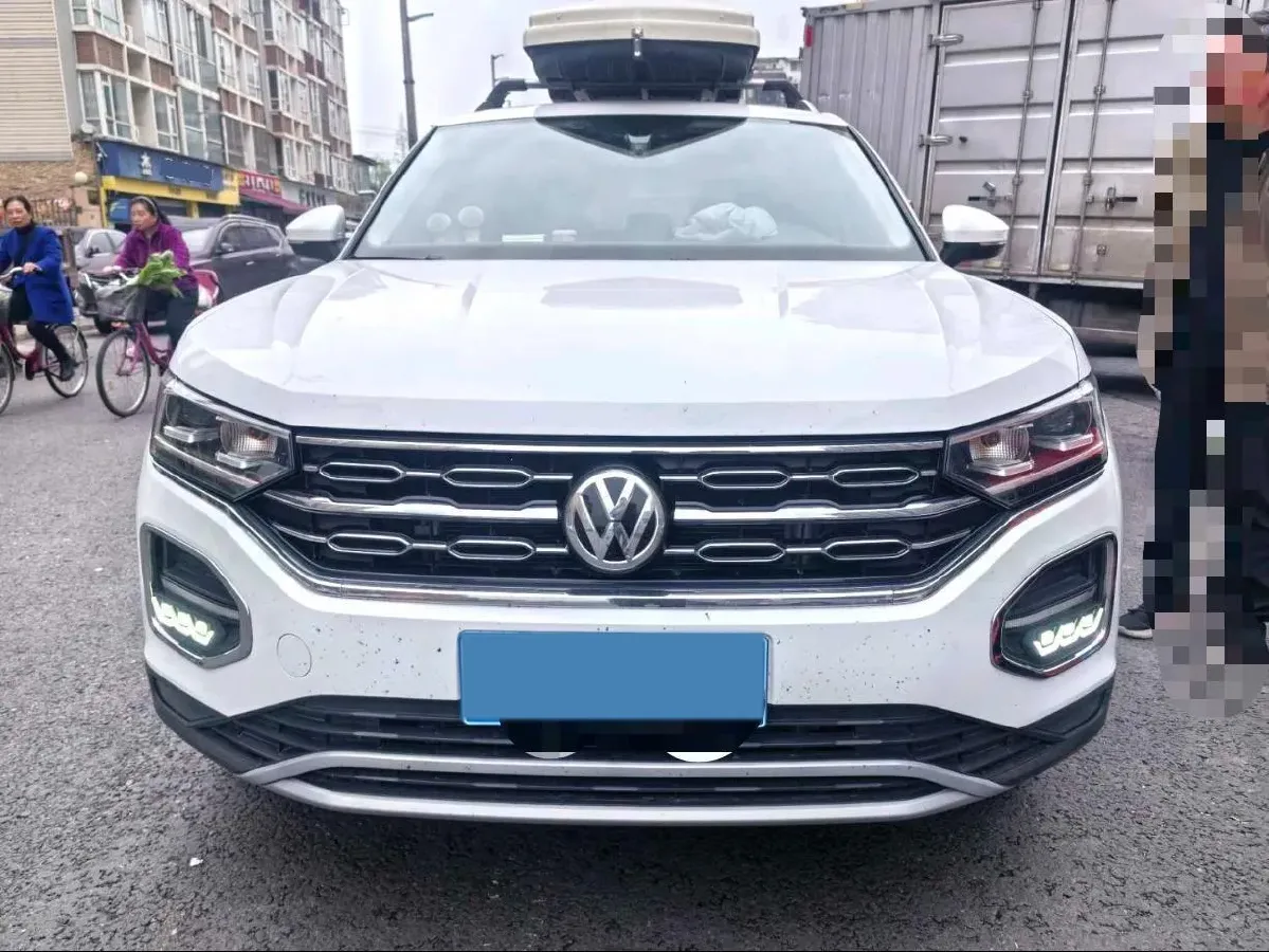 2019 MINI CLUBMAN 1.5T 102HP L3 6AT,autocango,china used car exporter,china ev exporter,chinese used car exporter,chinese used ev exporter