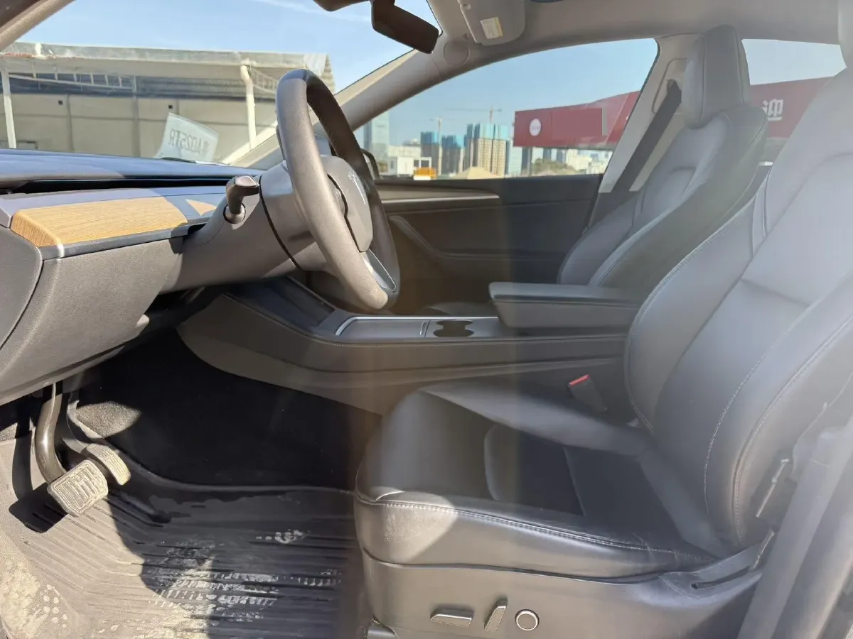 2022 Tesla Model Y BEV 60KWH,autocango,china used car exporter,china ev exporter,chinese used car exporter,chinese used ev exporter