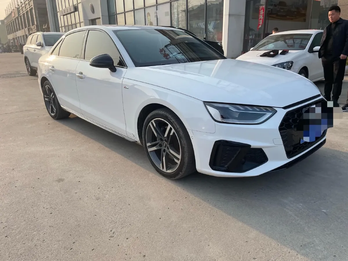 2023 Audi A4L 2.0T 190HP L4 7DCT,autocango,china used car exporter,china ev exporter,chinese used car exporter,chinese used ev exporter