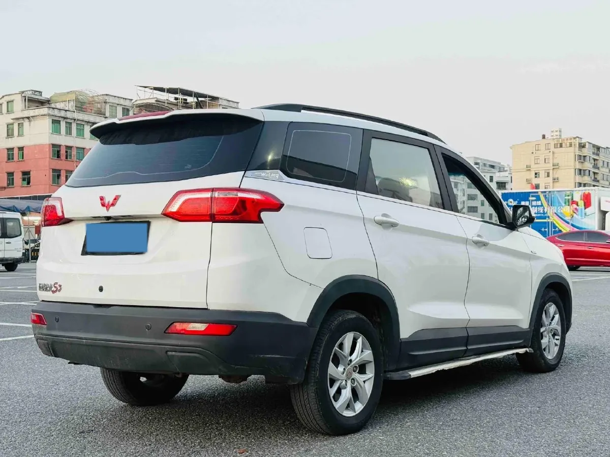 2018 WuLing HongGuang S3 1.5T 150HP L4 6MT,autocango,china used car exporter,china ev exporter,chinese used car exporter,chinese used ev exporter