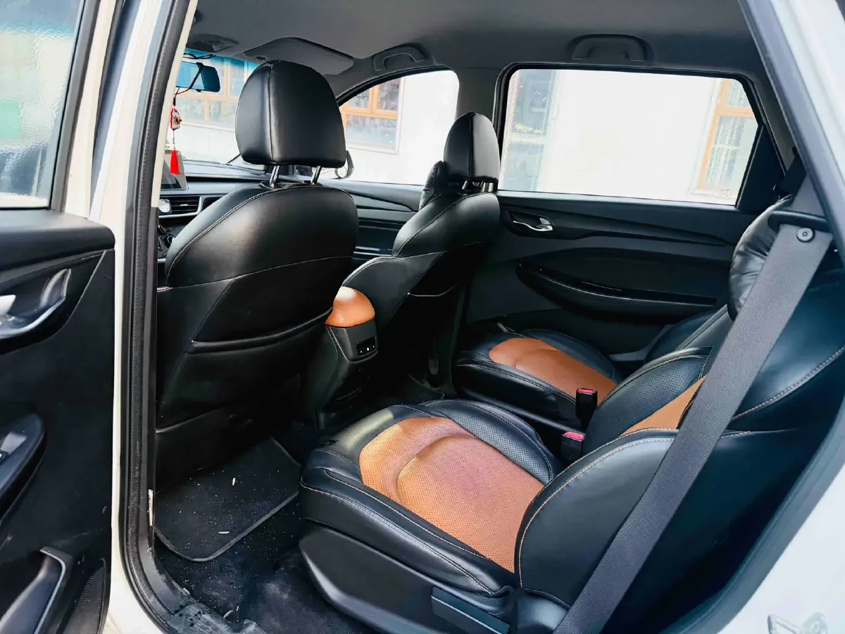 2018 WuLing HongGuang S3 1.5T 150HP L4 6MT,autocango,china used car exporter,china ev exporter,chinese used car exporter,chinese used ev exporter