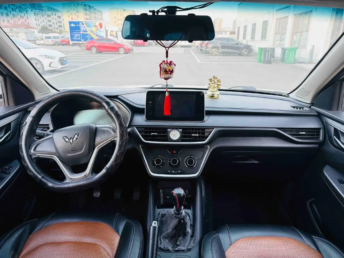 2018 WuLing HongGuang S3 1.5T 150HP L4 6MT,autocango,china used car exporter,china ev exporter,chinese used car exporter,chinese used ev exporter